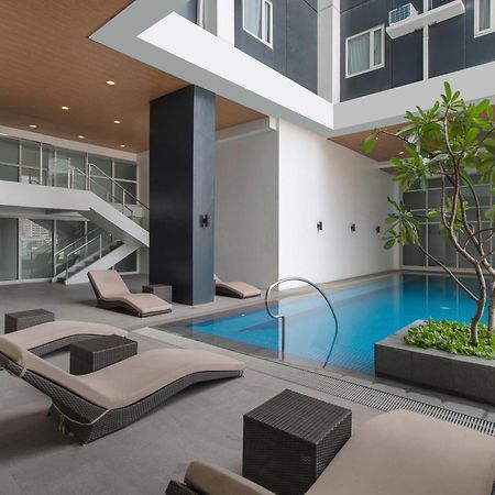 The Suites At Torre Lorenzo Malate - Managed By The Ascott Limited Манила Экстерьер фото
