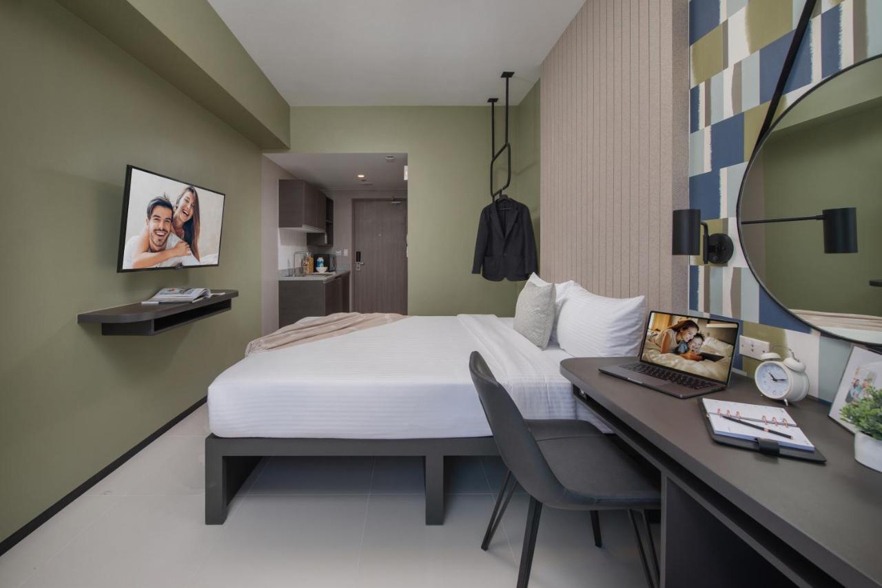 The Suites At Torre Lorenzo Malate - Managed By The Ascott Limited Манила Экстерьер фото