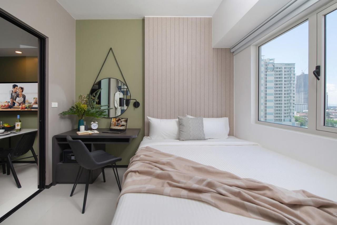 The Suites At Torre Lorenzo Malate - Managed By The Ascott Limited Манила Экстерьер фото